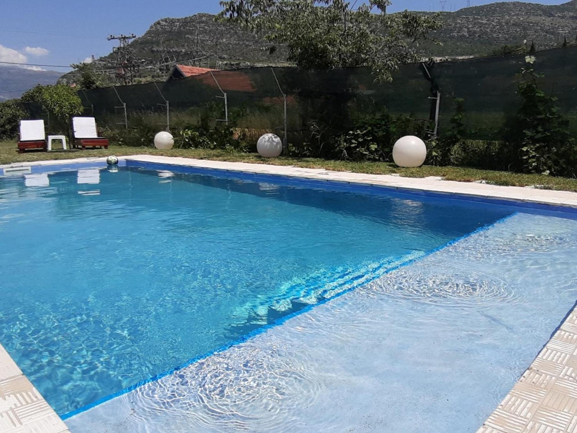 Apartment Merona With Swimming Pool Trebinje Zimmer foto